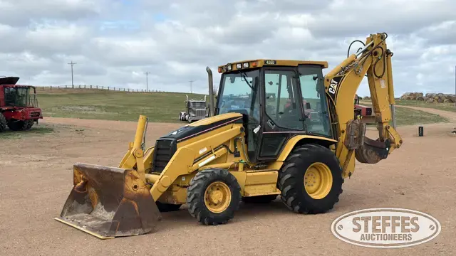 2003 CAT 420D
