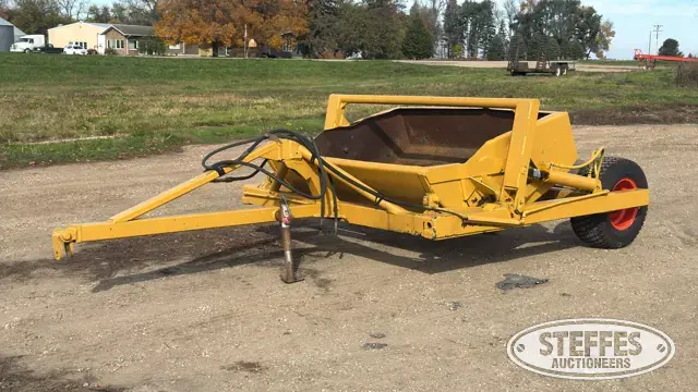 Pull-type scraper