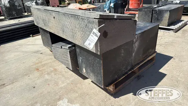 (4) Pickup toolboxes