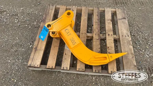 Mini-excavator ripper
