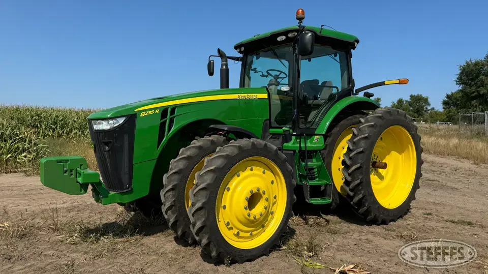 2013 John Deere 8235R MFWD Tractor