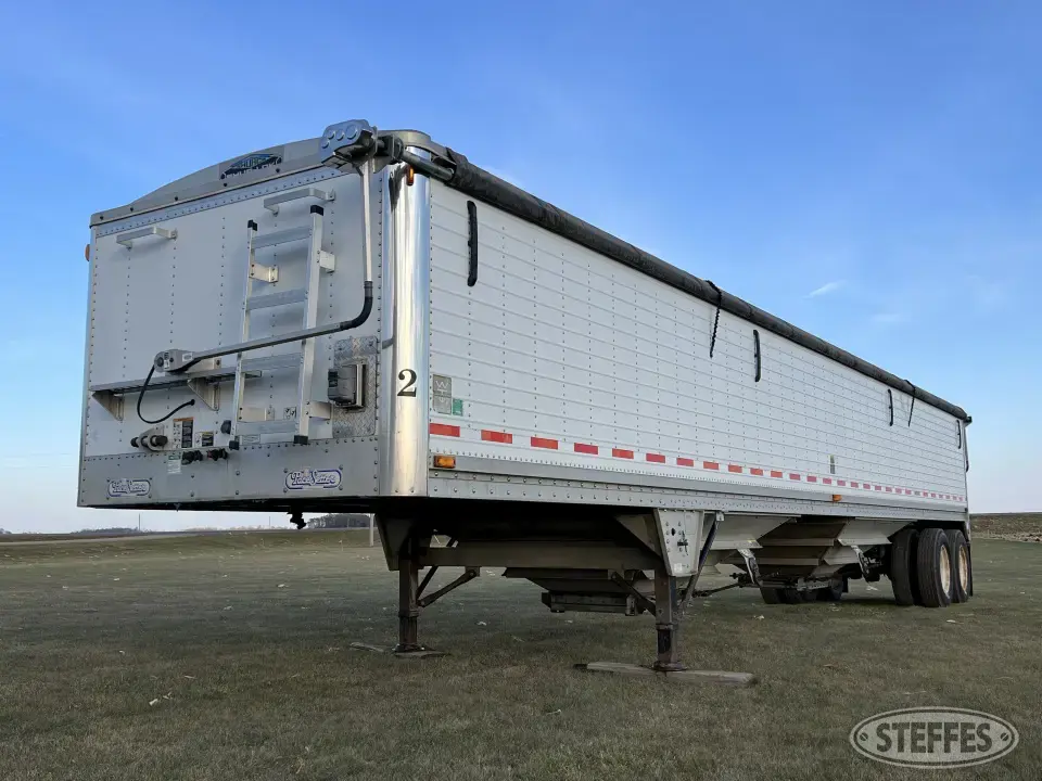 2001 Wilson Pacesetter Hopper Bottom Trailer