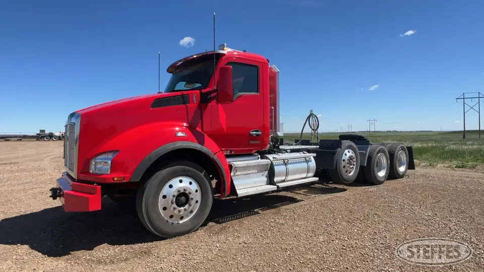 2023 Kenworth T880 Conventional Truck without Sleeper