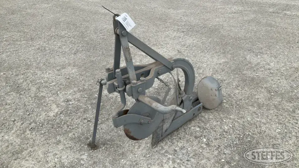 Ferguson 16-A-040 Plow