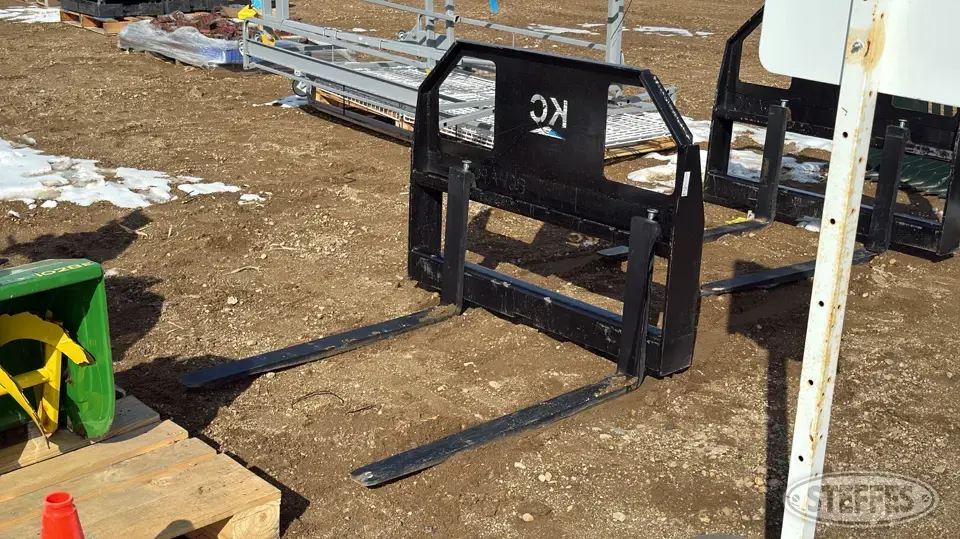 KC QT-45-FF-42 Skid Steer Fork