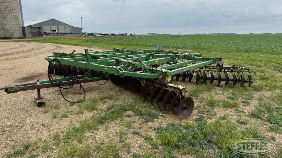 John Deere 230 Disc