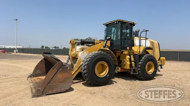 2015 CAT 966M