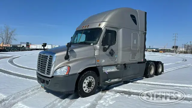 2016 Freightliner Cascadia 125