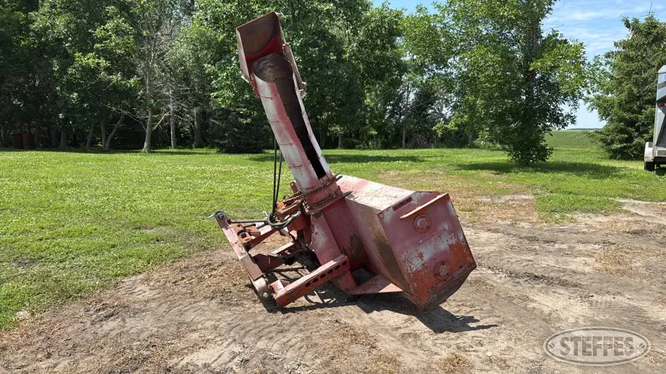 McKee 720 3 Pt. Snowblower