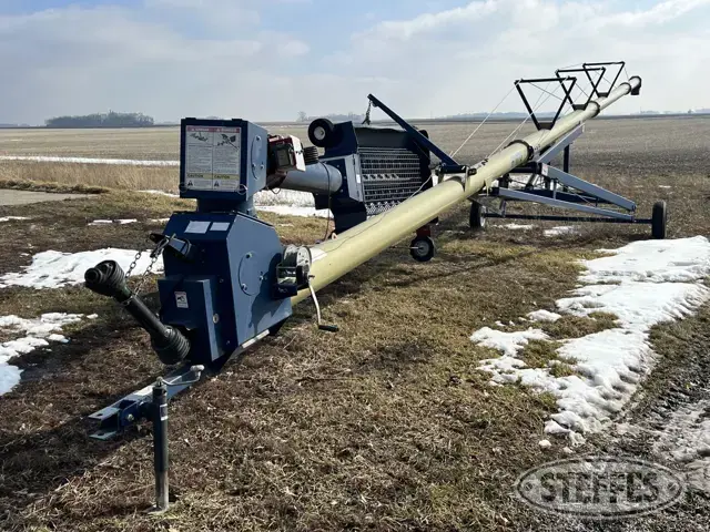 Harvest International H1072