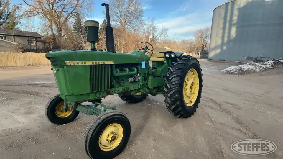 John Deere 4010 2WD Tractor