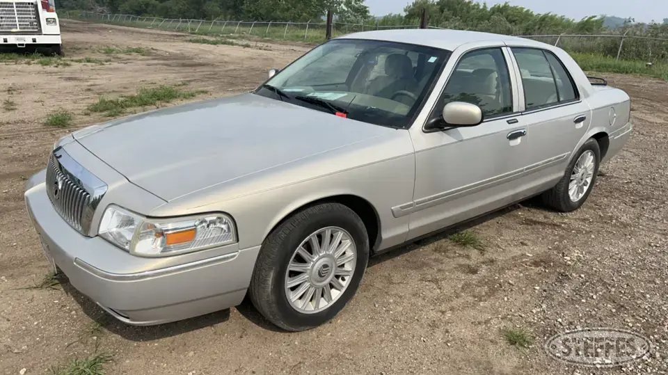2008 Mercury Grand Marquis Car