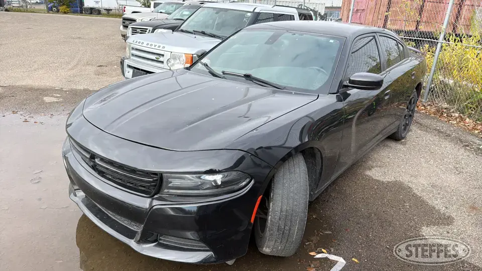 2016 Dodge Charger SXT Car