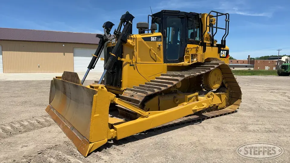 2015 CAT D6T LGP Dozer
