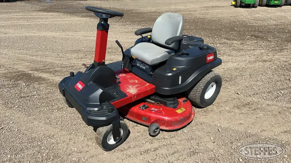 2016 Toro TimeCutter SW5425 Zero Turn Mower