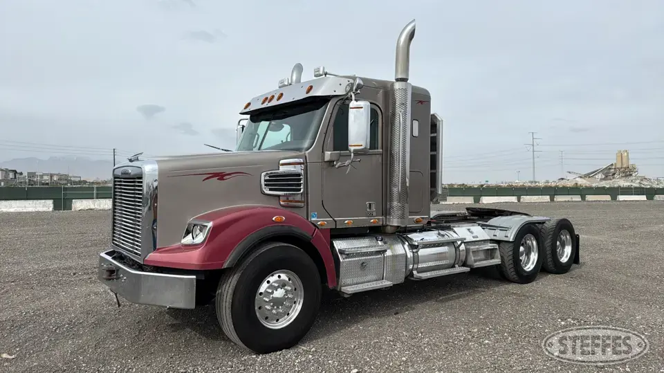 2016 Freightliner Coronado 122SD Conventional Truck with Sleeper