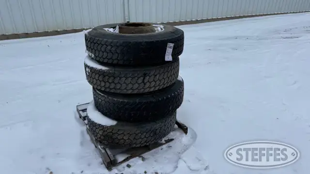 (4) Michelin 11R22.5 tires