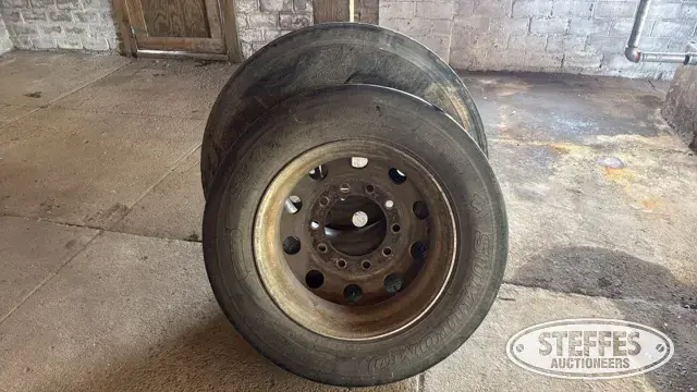 (2) 22.5” tires