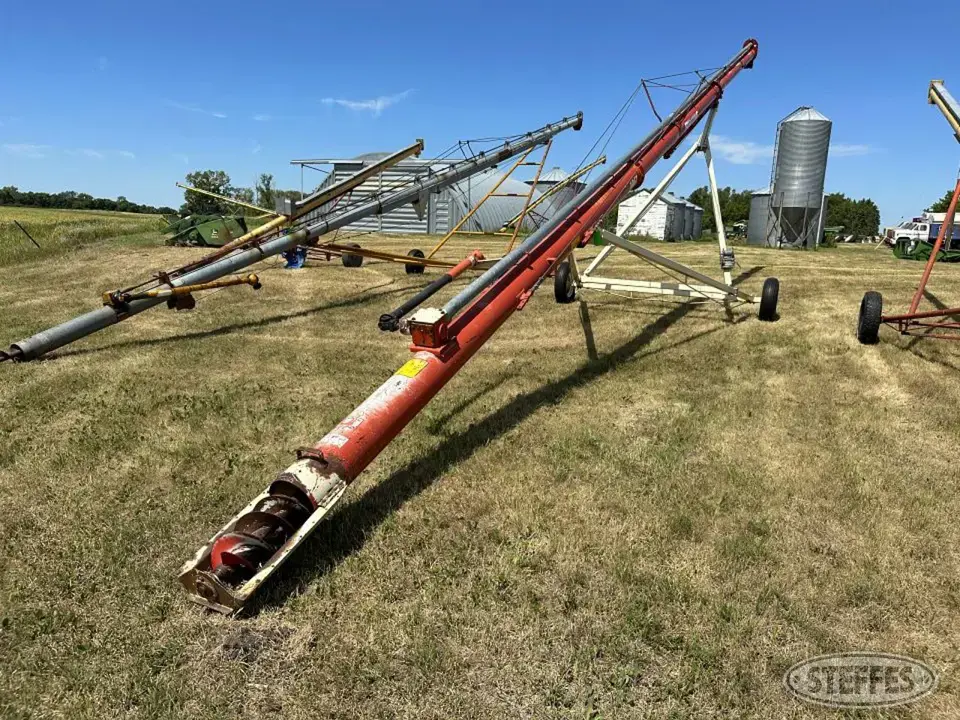 Farm King 1061 Straight Auger