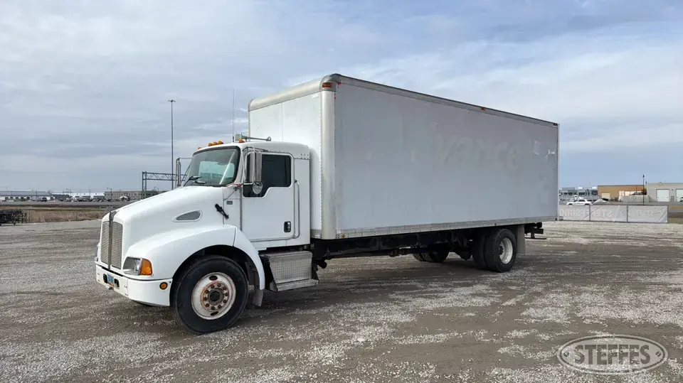 2006 Kenworth T300 Van Truck
