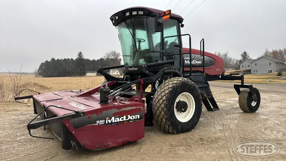 2008 MacDon M150 Self-Propelled Windrower