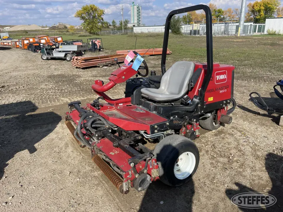 Toro Reelmaster 3100-D Lawn Tractor