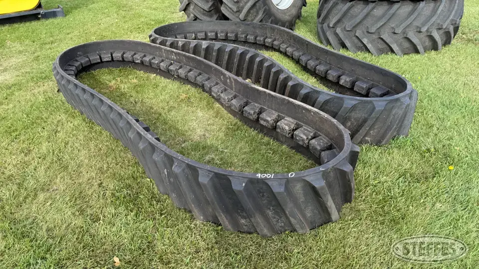 (2) Camoplast 635-1642 tracks