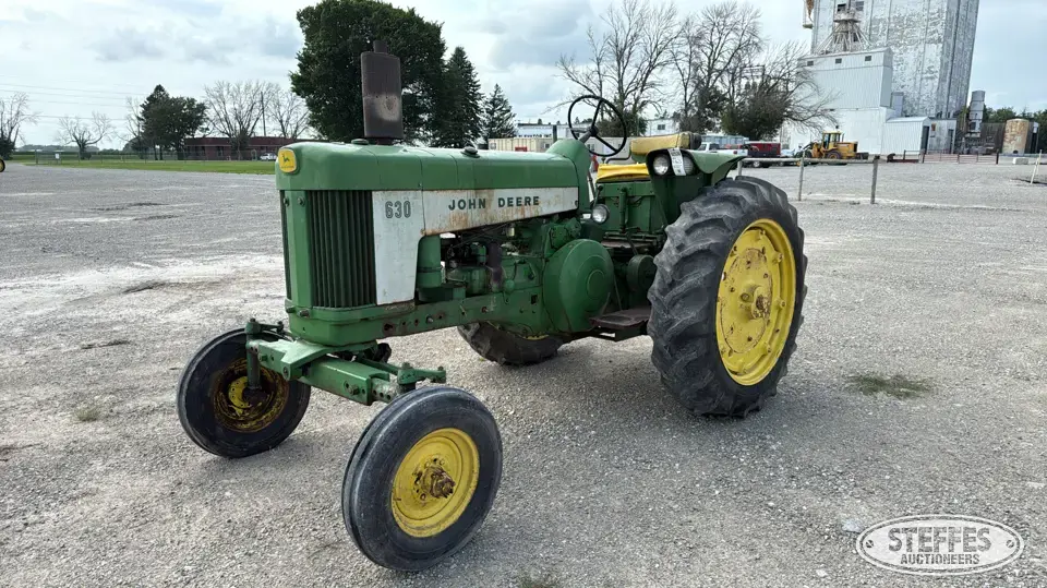 1959 John Deere 630 Collectible Tractor
