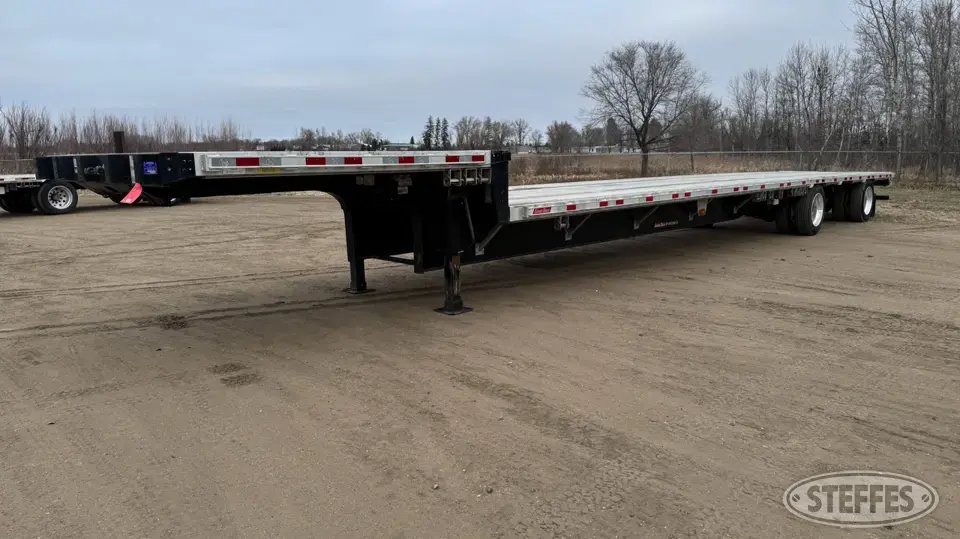2022 Great Dane Freedom LT Step Deck Trailer