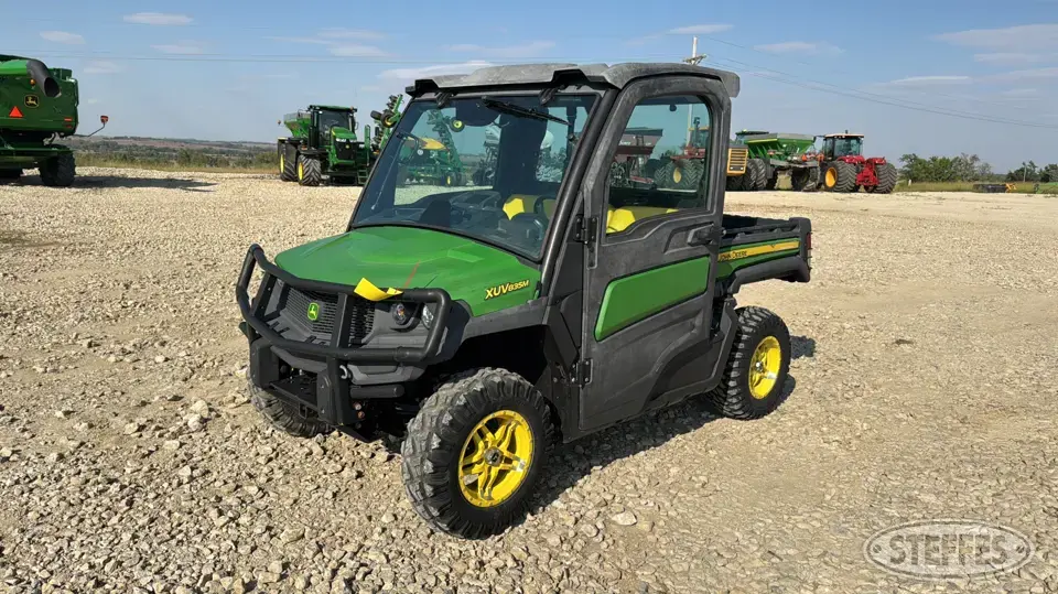 2018 John Deere Gator XUV 835M UTV
