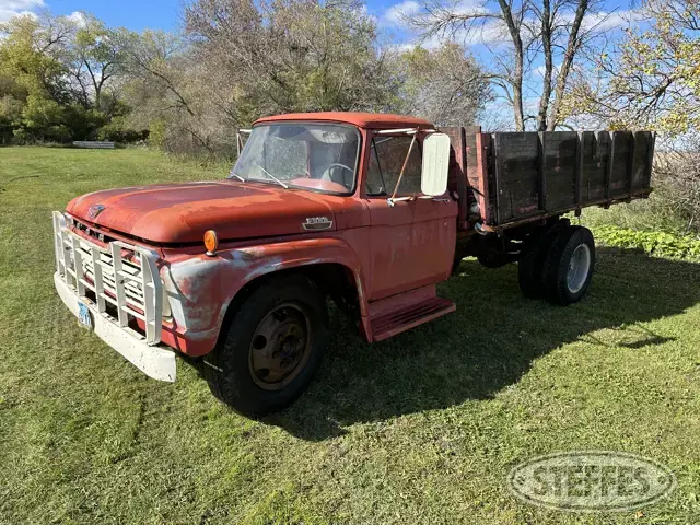 1966 Ford 600