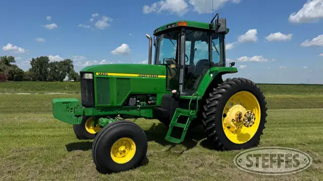 1998 John Deere 7710