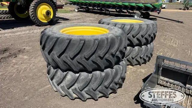 (4) Firestone Radial 9000 600/65R38 flotation tires