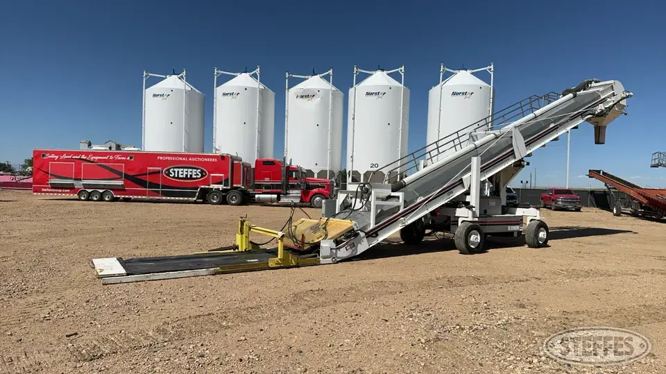 2014 Wilson 342D Transfer Conveyor
