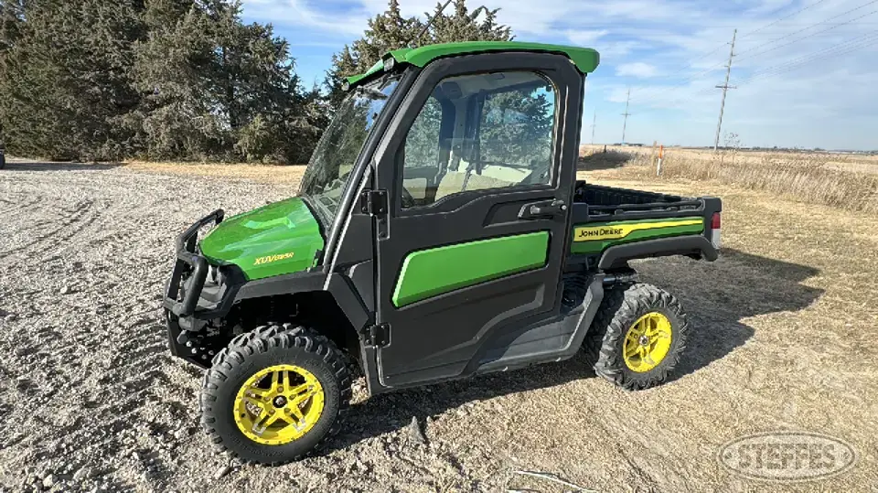 2021 John Deere Gator XUV835R UTV