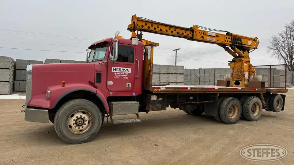 1998 Freightliner FLD120SD Boom Truck