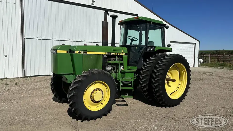 1990 John Deere 4455 MFWD Tractor