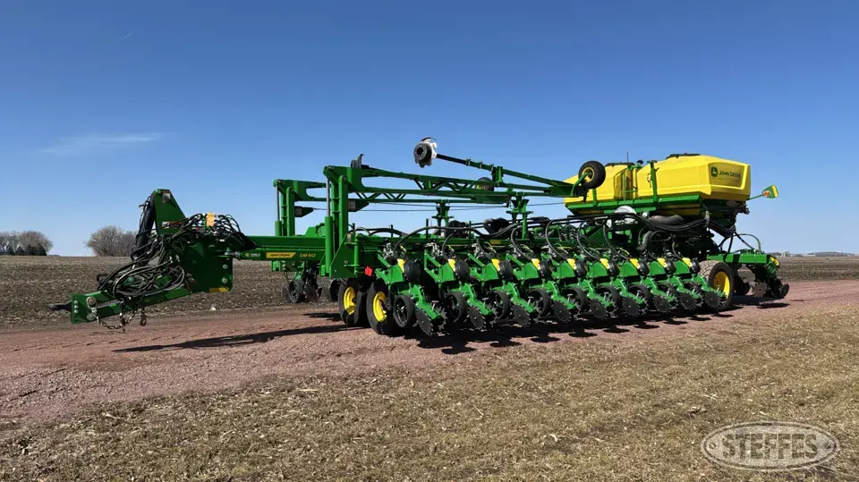 2023 John Deere DB60 12 or More Row Planter