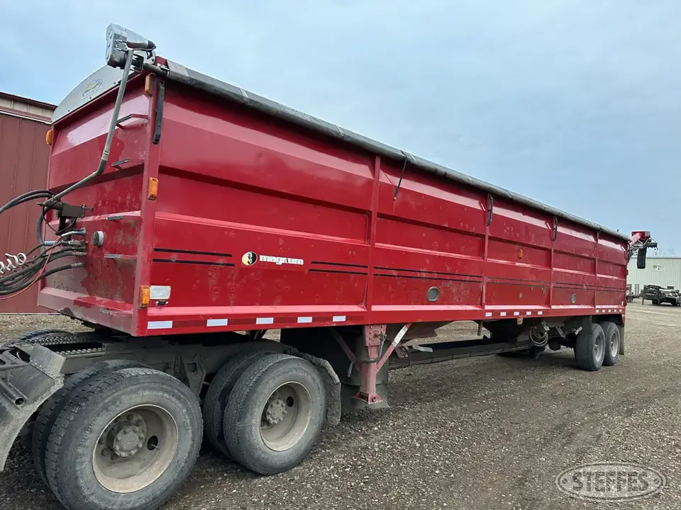 2007 Magnum Hopper Bottom Trailer