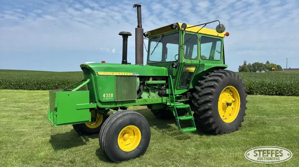 1972 John Deere 4320 2WD Tractor