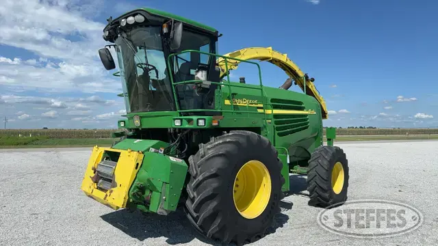 2007 John Deere 7500