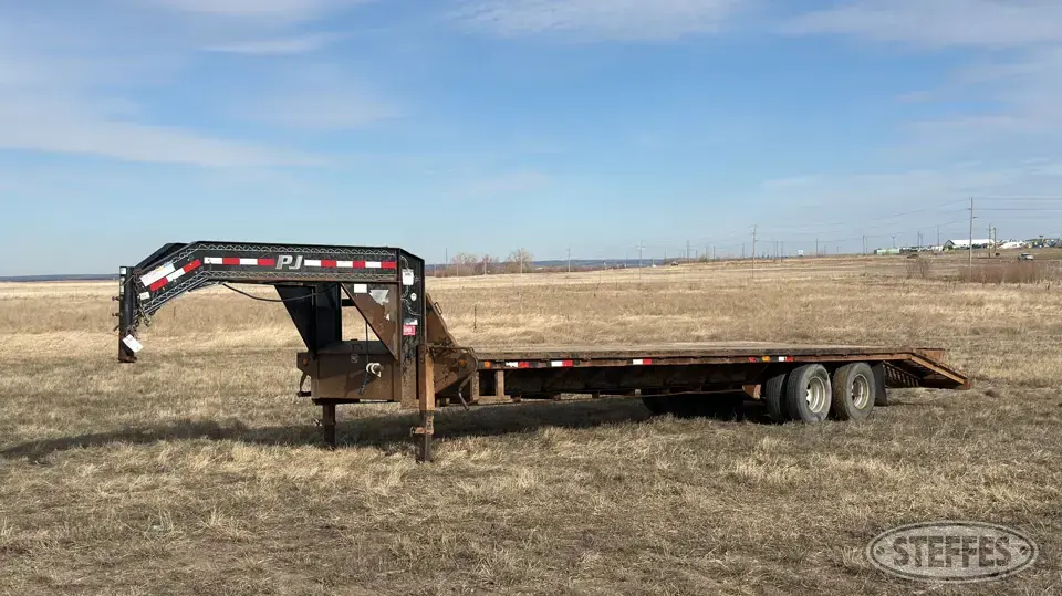 2013 PJ Flatbed Trailer