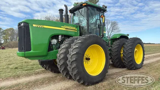 2007 John Deere 9220