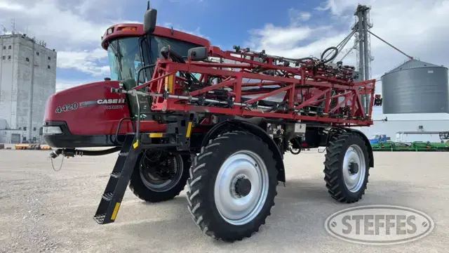 2010 Case IH 4420 Patriot