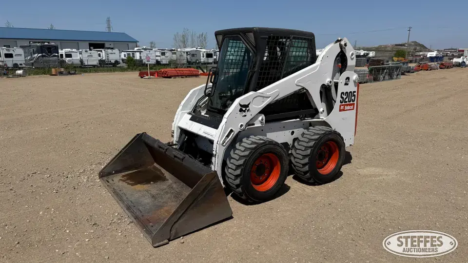 2009 Bobcat S205 Wheeled Skid Steer