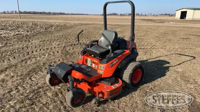 Kubota ZD-326
