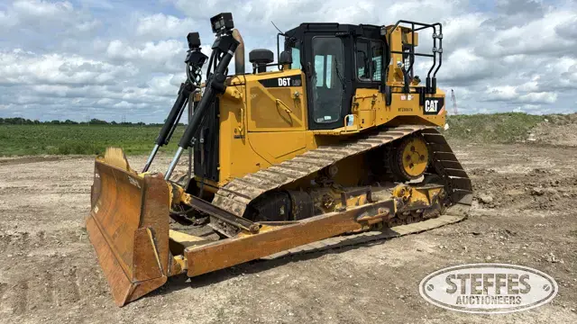 2016 CAT D6T LGP