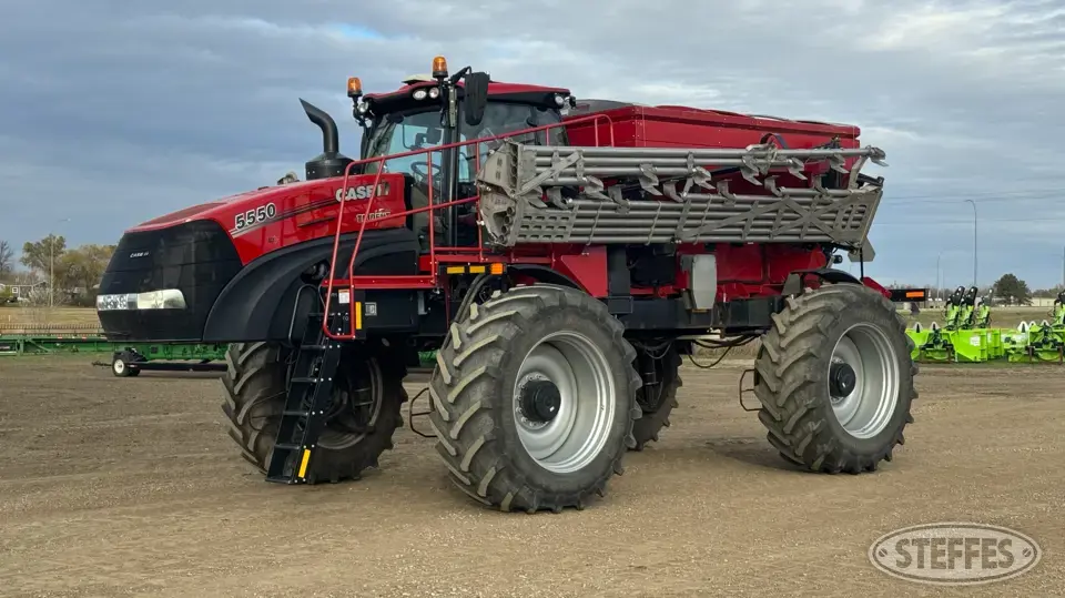 2022 Case IH Trident 5550 Self-Propelled Dry Applicators-Spreaders-Floater