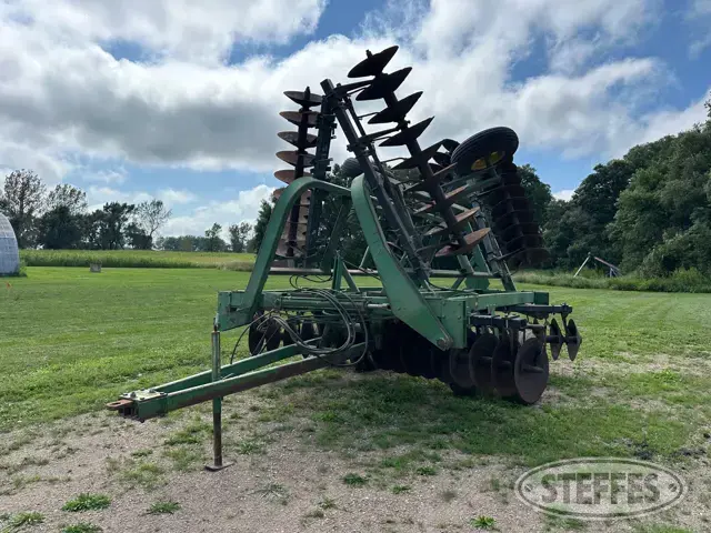 John Deere 230