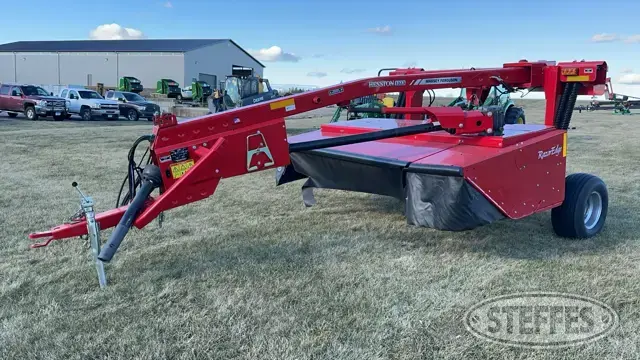 2022 Massey Ferguson 1373